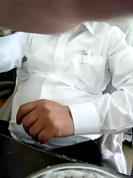 Snapshot of Hot-man39 chatting on 01.21.25 Hot-man39 online show from 01.21.25