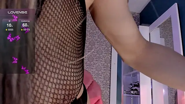 Snapshot of Samantha_cp_ chatting on 02.19.25 Samantha cp online show from 02.19.25