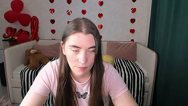 Snapshot of pussyhome2407 chatting on 03.05.25 pussyhome2407 online show from 03.05.25