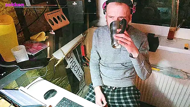 Snapshot of BongChannel chatting on 01.12.25 BongChannel online show from 01.12.25