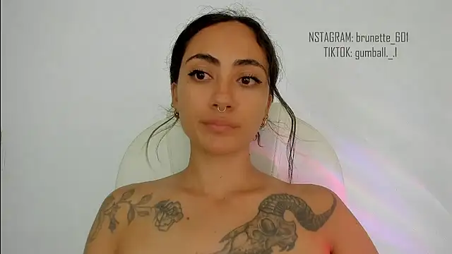 Snapshot of paula_brunette chatting on 12.04.24 paula brunette online show from 12.04.24