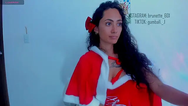 Snapshot of paula_brunette chatting on 12.24.24 paula brunette online show from 12.24.24