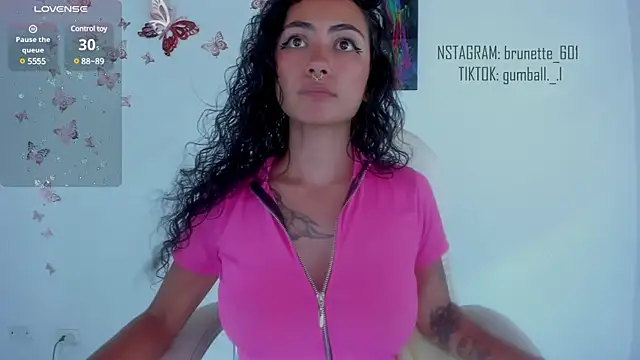 Snapshot of paula_brunette chatting on 02.21.25 paula brunette online show from 02.21.25