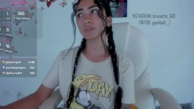 Snapshot of paula_brunette chatting on 02.23.25 paula brunette online show from 02.23.25