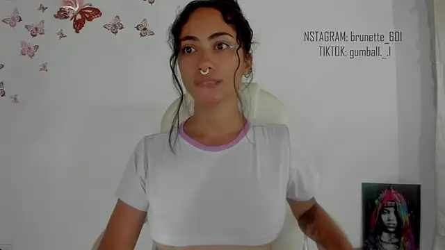 Snapshot of paula_brunette chatting on 03.07.25 paula brunette online show from 03.07.25