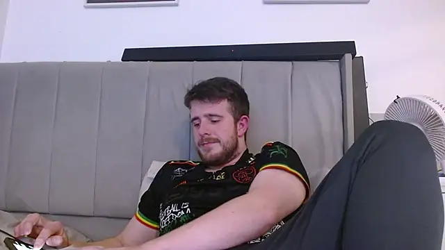 maxy49 online show from 11.14.25