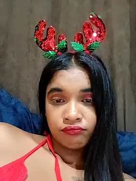 Snapshot of Indianqueen03 chatting on 12.24.24 Indianqueen03 online show from 12.24.24