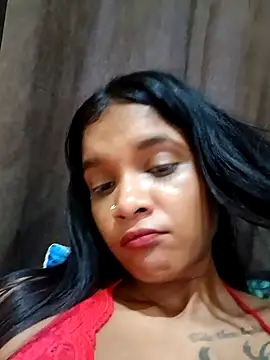 Snapshot of Indianqueen03 chatting on 12.29.24 Indianqueen03 online show from 12.29.24