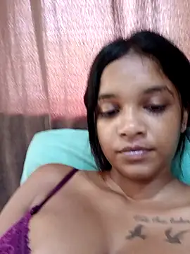 Snapshot of Indianqueen03 chatting on 01.05.25 Indianqueen03 online show from 01.05.25