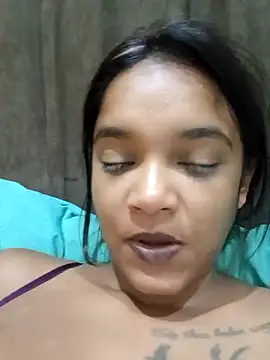 Snapshot of Indianqueen03 chatting on 01.17.25 Indianqueen03 online show from 01.17.25