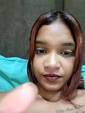 Snapshot of Indianqueen03 chatting on 01.24.25 Indianqueen03 online show from 01.24.25
