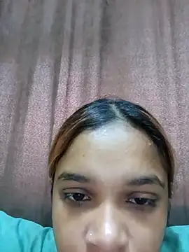 Snapshot of Indianqueen03 chatting on 02.27.25 Indianqueen03 online show from 02.27.25
