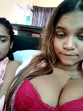 Snapshot of Indianqueen03 chatting on 10.04.25 Indianqueen03 online show from 10.04.25
