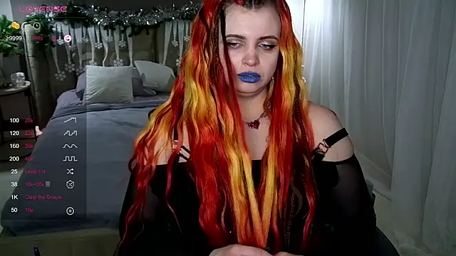 Miss Maya Mils online show from 01.08.25