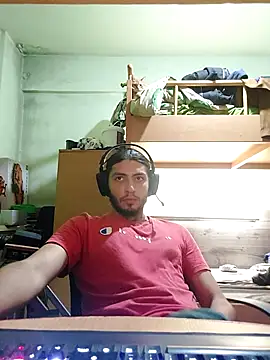 Snapshot of kleineid77 chatting on 09.24.25 kleineid77 online show from 09.24.25