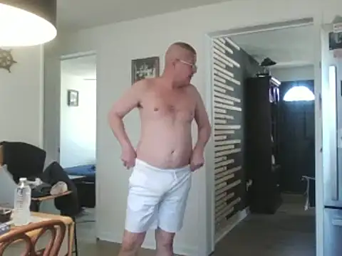 Snapshot of keiferkriss chatting on 03.17.25 keiferkriss online show from 03.17.25