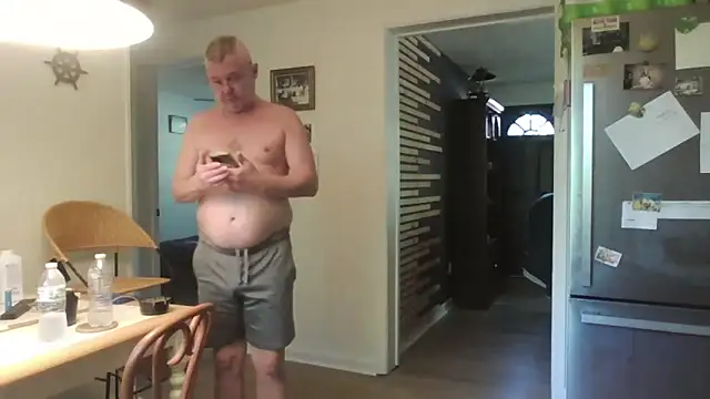 Snapshot of keiferkriss chatting on 10.03.25 keiferkriss online show from 10.03.25