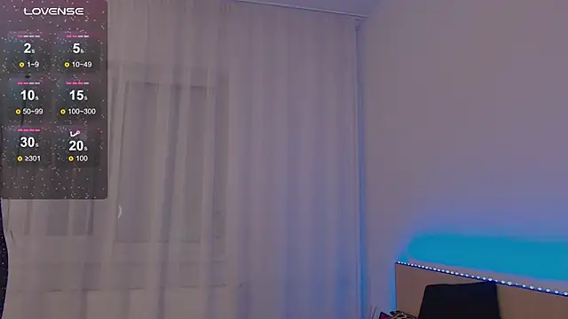 Snapshot of jesselines_ chatting on 02.13.25 jesselines online show from 02.13.25