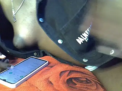 Snapshot of sharn_sugar chatting on 02.20.25 sharn sugar online show from 02.20.25