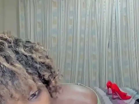AfricanSquirtingQueen online show from 10.12.25