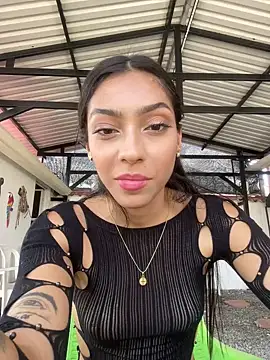 Snapshot of Ema_azel chatting on 12.14.24 Ema azel online show from 12.14.24