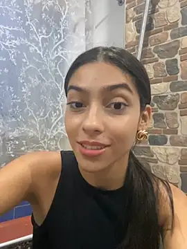 Snapshot of Ema_azel chatting on 03.19.25 Ema azel online show from 03.19.25