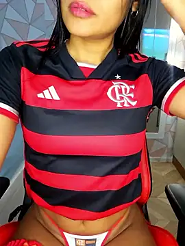 Snapshot of moreninhasilva chatting on 10.15.25 moreninhasilva online show from 10.15.25