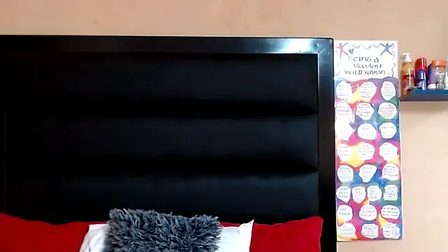 Snapshot of LongPussyLipsxx chatting on 01.26.25 LongPussyLipsxx online show from 01.26.25