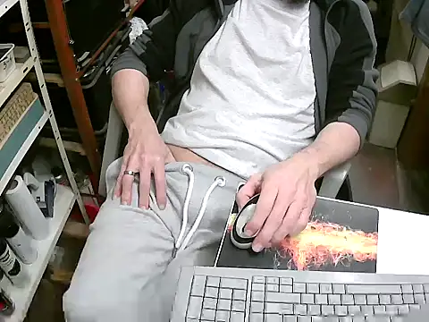 Snapshot of MF-Deutschland chatting on 03.17.25 MF-Deutschland online show from 03.17.25