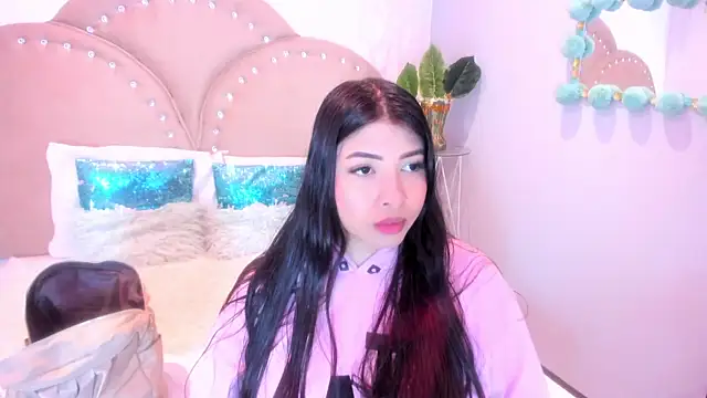 Snapshot of Miia_Thompsonn chatting on 10.18.25 Miia Thompsonn online show from 10.18.25