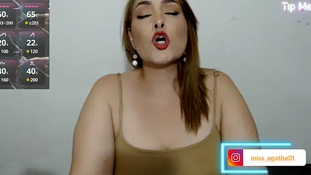 Snapshot of Miss_Agatha chatting on 02.05.25 Miss Agatha online show from 02.05.25