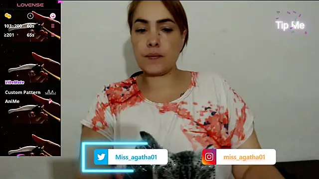 Snapshot of Miss_Agatha chatting on 02.05.25 Miss Agatha online show from 02.05.25