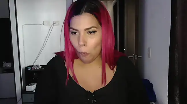 CarolinaRincon online show from 01.31.25