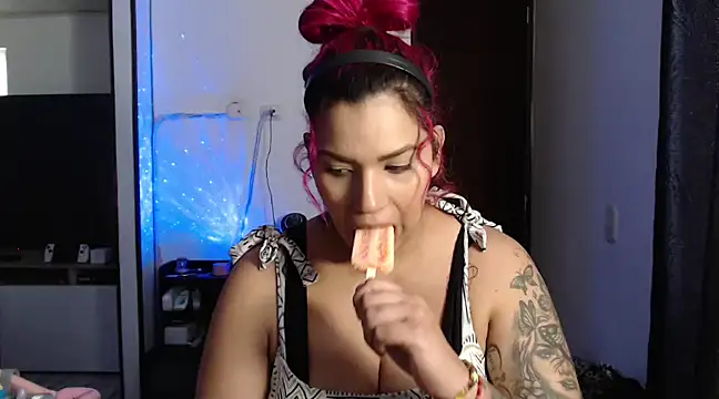 CarolinaRincon online show from 02.08.25