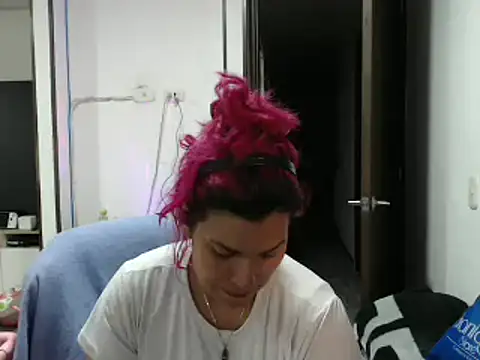 CarolinaRincon online show from 02.20.25