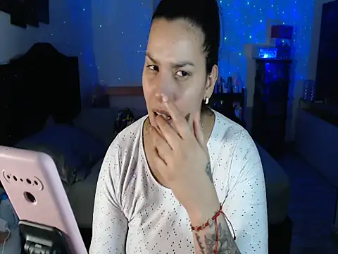 CarolinaRincon online show from 11.10.25