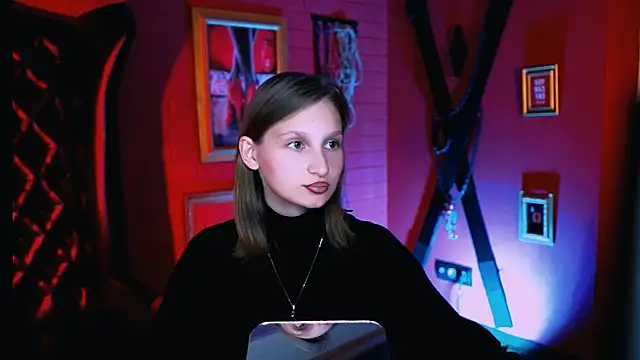 EllaHorton online show from 09.30.25