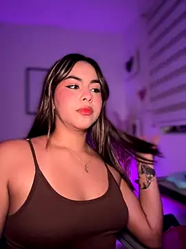 Snapshot of Zarah_Blare chatting on 11.13.25 Zarah Blare online show from 11.13.25