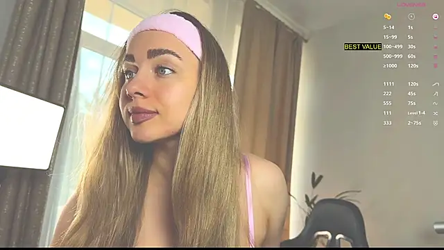 Snapshot of hotexclusive_ chatting on 09.17.25 hotexclusive  online show from 09.17.25