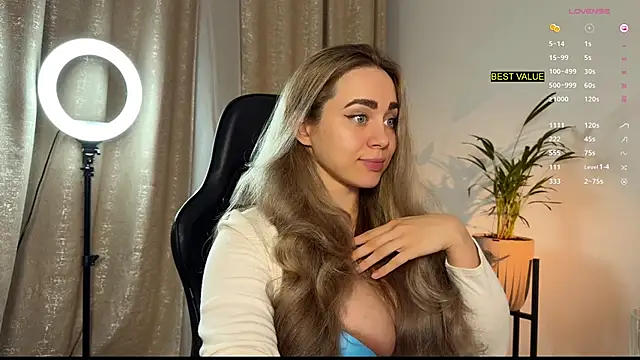 Snapshot of hotexclusive_ chatting on 10.07.25 hotexclusive  online show from 10.07.25