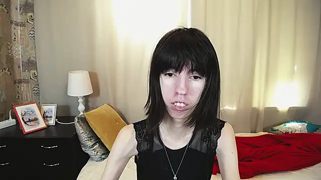 Snapshot of Unusual_G chatting on 03.20.25 Unusual G online show from 03.20.25