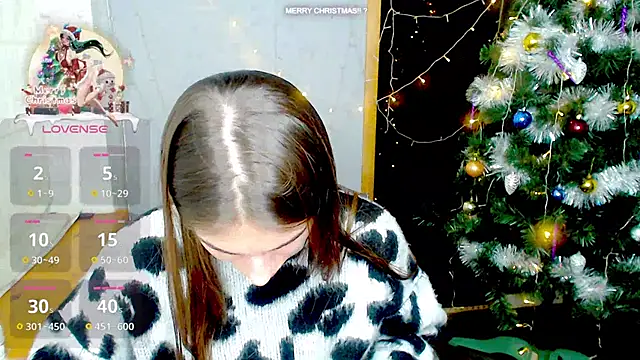 Snapshot of EmmyGreans chatting on 12.26.24 EmmyGreans online show from 12.26.24