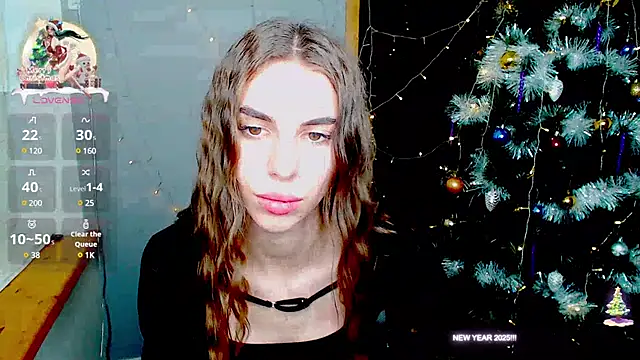 Snapshot of EmmyGreans chatting on 12.30.24 EmmyGreans online show from 12.30.24