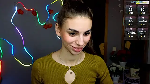 Snapshot of EmmyGreans chatting on 11.10.25 EmmyGreans online show from 11.10.25