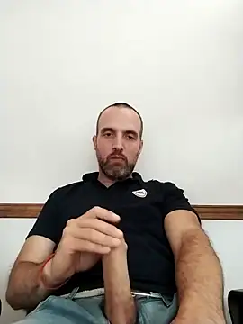 Snapshot of leon3875 chatting on 12.16.24 leon3875 online show from 12.16.24