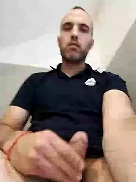 Snapshot of leon3875 chatting on 01.07.25 leon3875 online show from 01.07.25