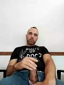 Snapshot of leon3875 chatting on 01.09.25 leon3875 online show from 01.09.25