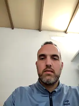 Snapshot of leon3875 chatting on 11.17.25 leon3875 online show from 11.17.25