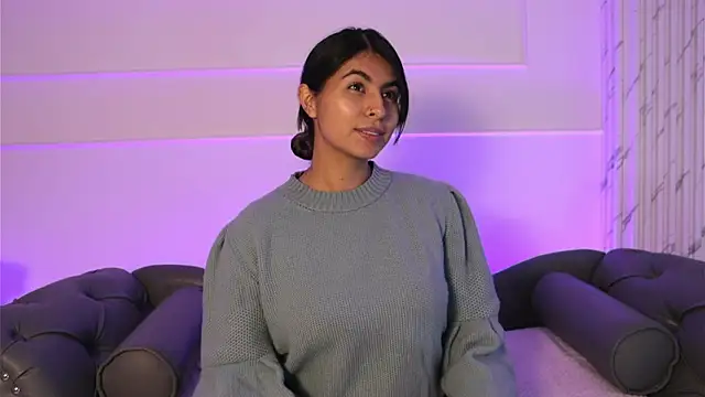 Snapshot of ShelleyMorell chatting on 01.15.25 ShelleyMorell online show from 01.15.25