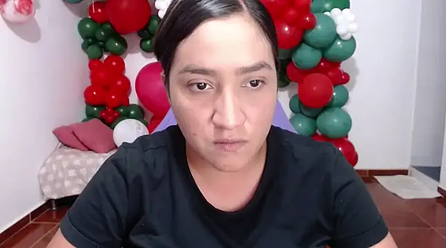 Saracutee1 online show from 12.24.24